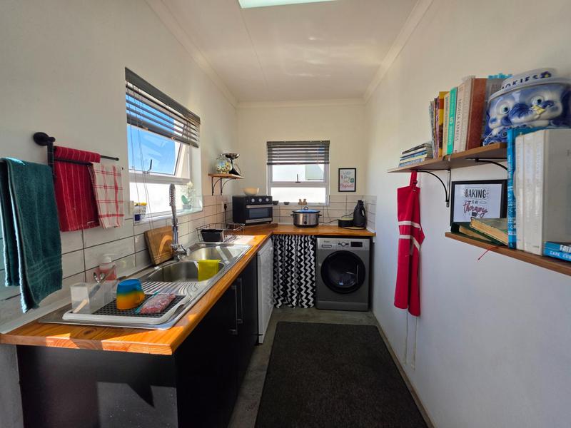 2 Bedroom Property for Sale in Lampiesbaai Western Cape